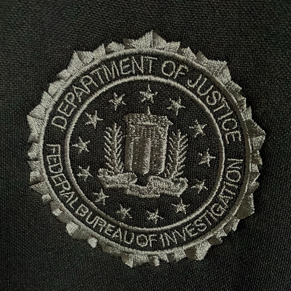 EUC FBI black fleece jacket, 2 pockets, zip up, FBI logo size Medium, black - Picture 2 of 3